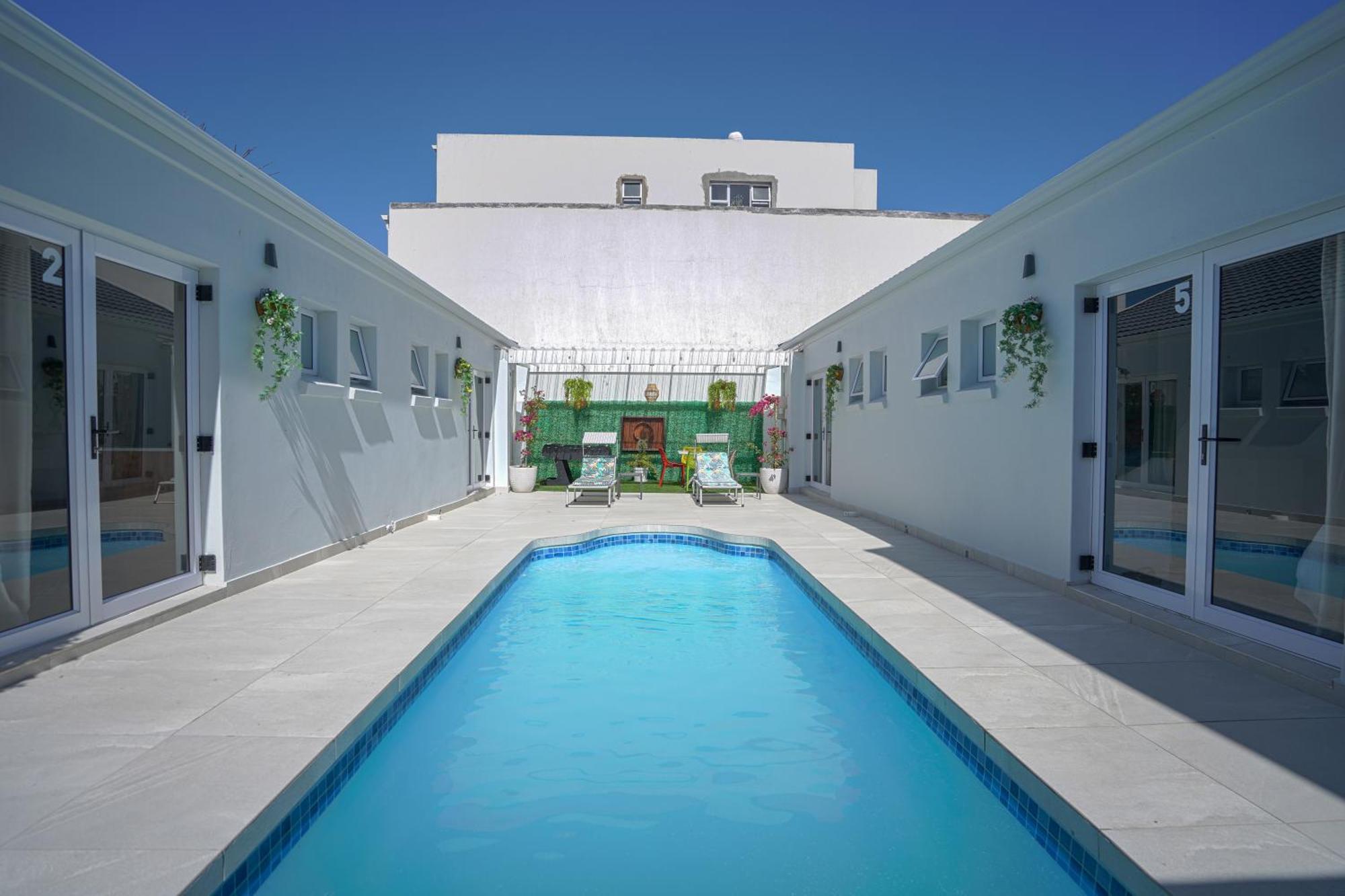 Ocean Vibes Hotel เคปทาวน์ ภายนอก รูปภาพ