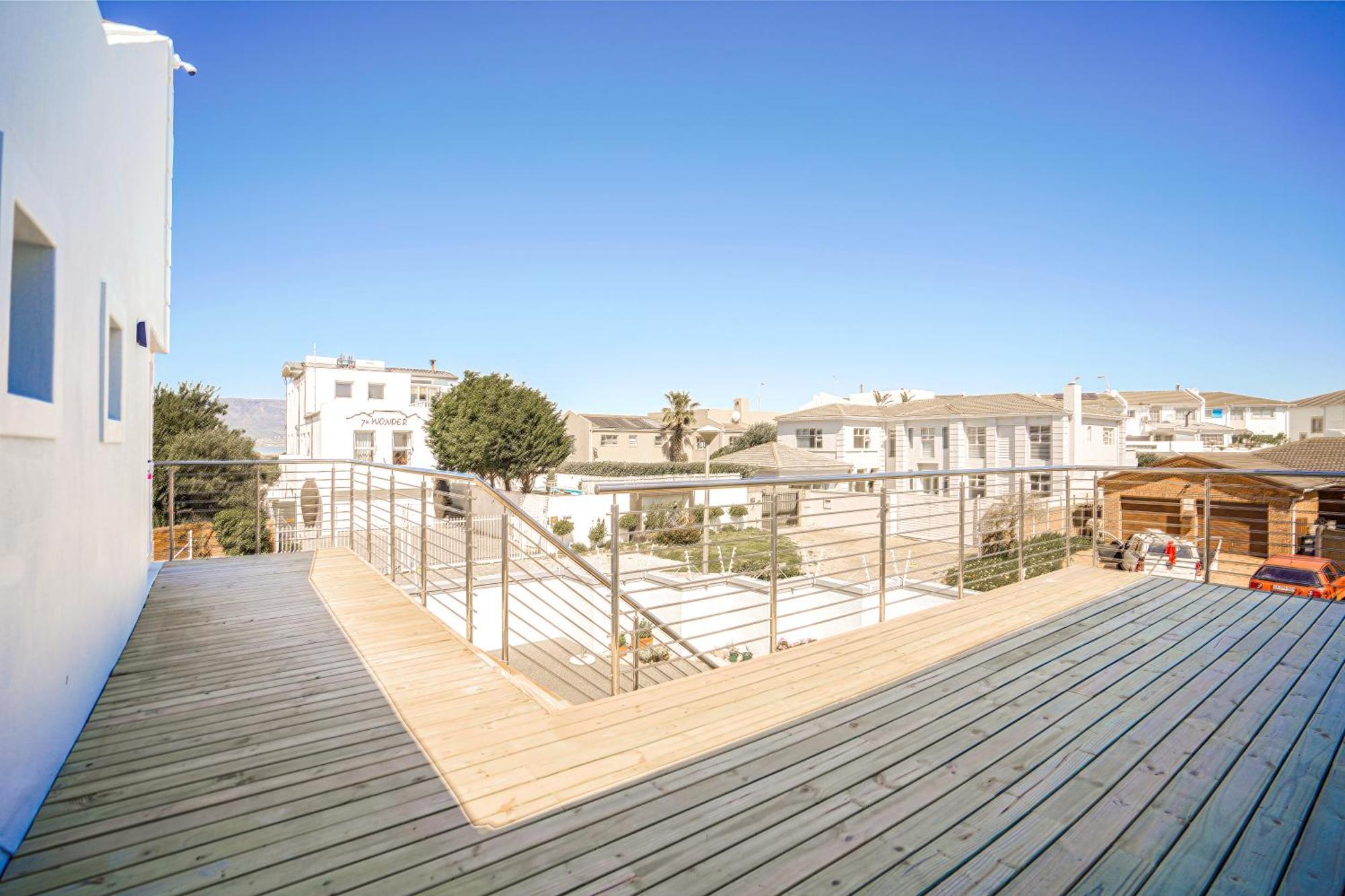 Ocean Vibes Hotel เคปทาวน์ ภายนอก รูปภาพ