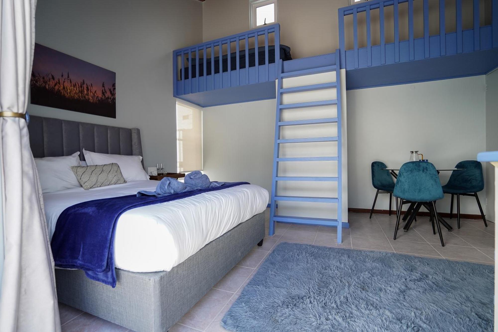 Ocean Vibes Hotel เคปทาวน์ ภายนอก รูปภาพ
