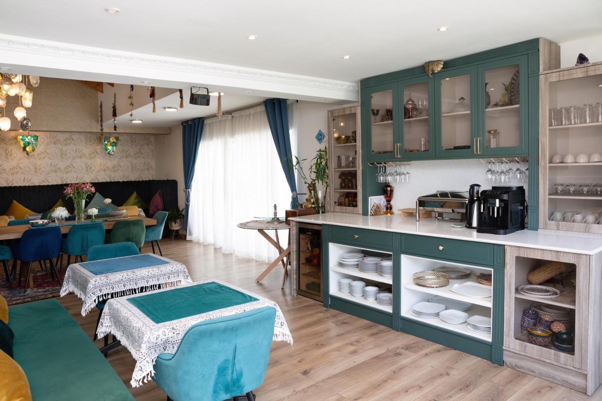 Ocean Vibes Hotel เคปทาวน์ ภายนอก รูปภาพ